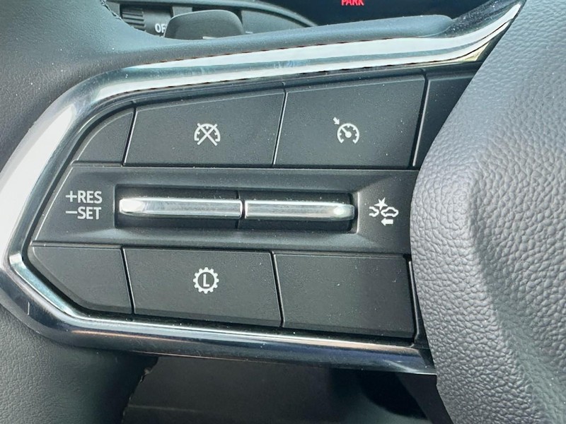 Chevrolet Equinox Vehicle Full-screen Gallery Image 11