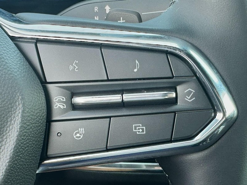 Chevrolet Equinox Vehicle Full-screen Gallery Image 12