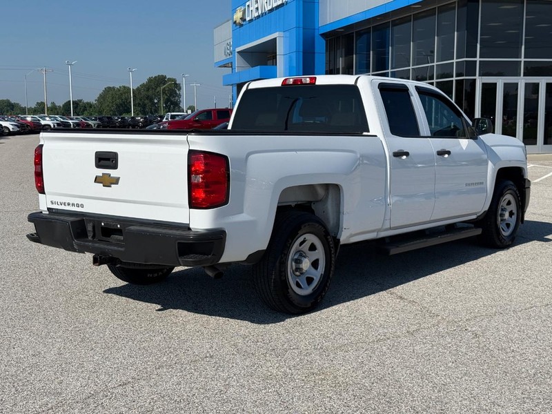 Chevrolet Silverado 1500 Vehicle Full-screen Gallery Image 6