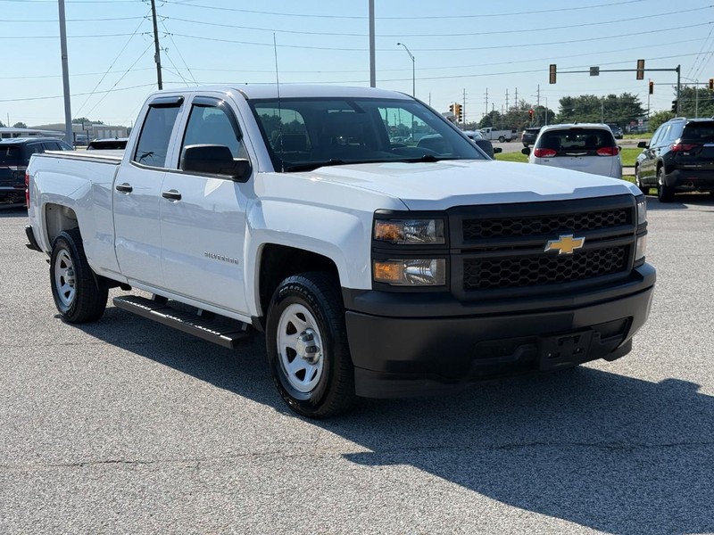 Chevrolet Silverado 1500 Vehicle Full-screen Gallery Image 8