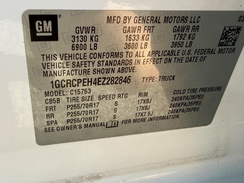 Chevrolet Silverado 1500 Vehicle Full-screen Gallery Image 19
