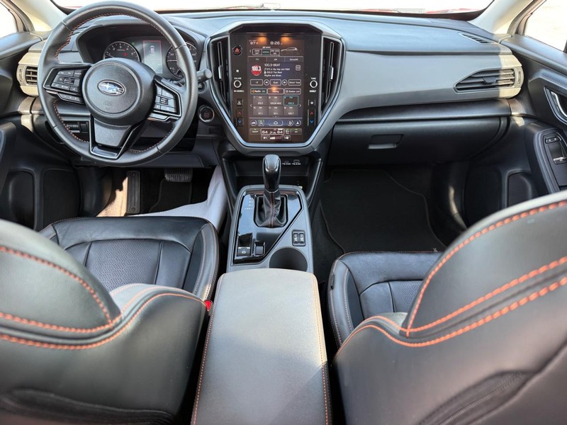 Subaru Crosstrek Vehicle Full-screen Gallery Image 11