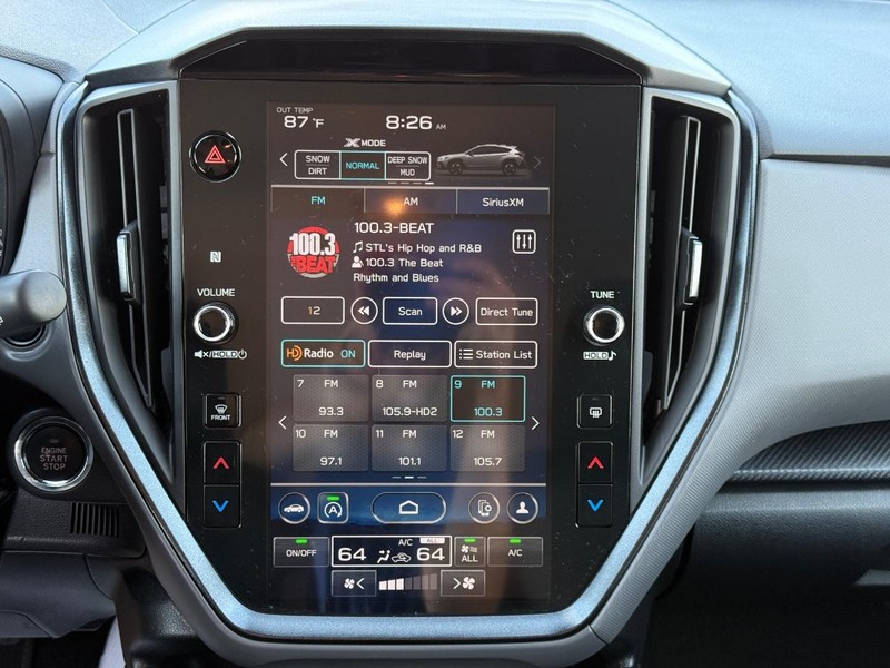 Subaru Crosstrek Vehicle Full-screen Gallery Image 13