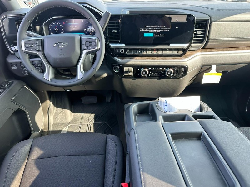 Chevrolet Silverado 1500 Vehicle Full-screen Gallery Image 5