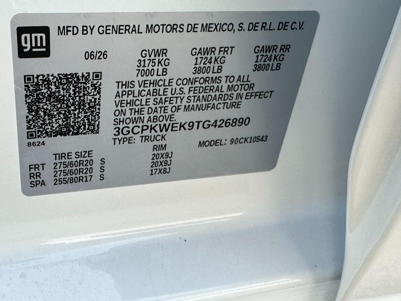 Chevrolet Silverado 1500 Vehicle Full-screen Gallery Image 15