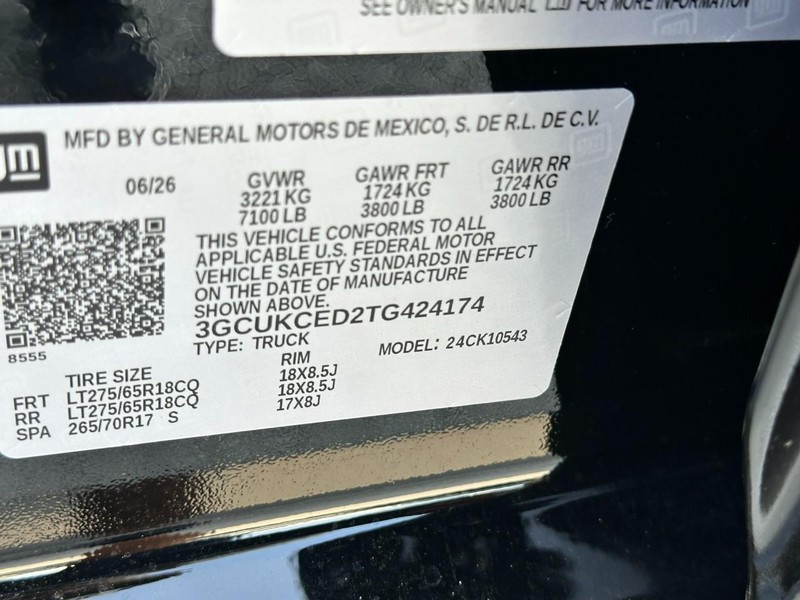 Chevrolet Silverado 1500 Vehicle Full-screen Gallery Image 13