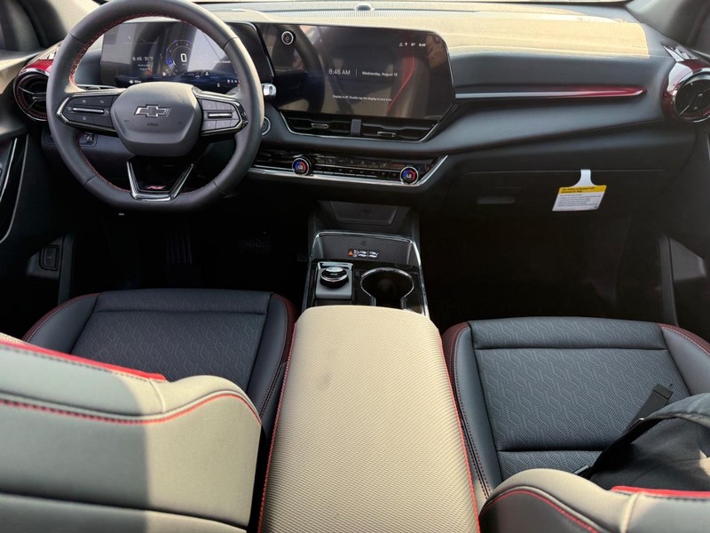 Chevrolet Equinox Vehicle Full-screen Gallery Image 7
