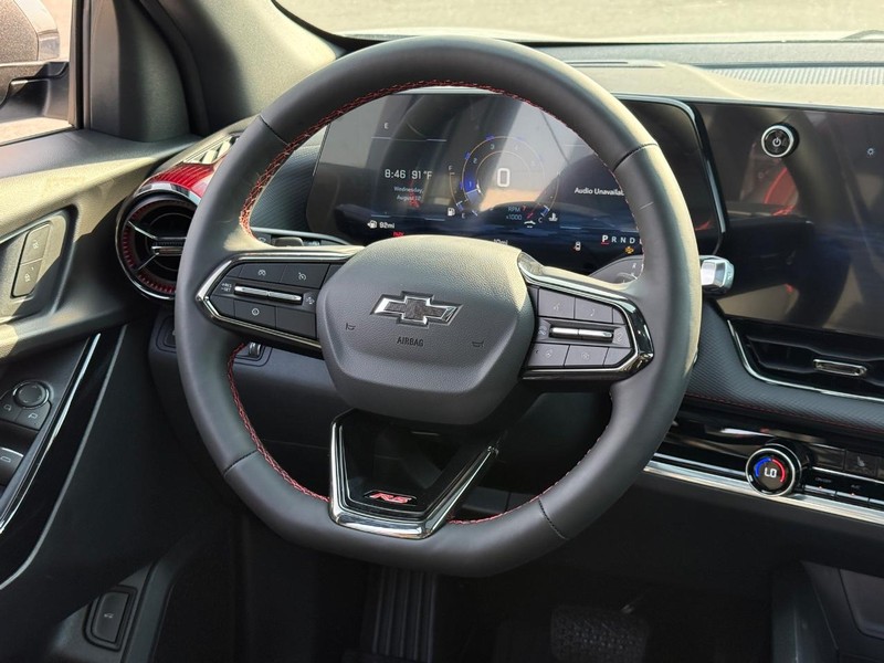 Chevrolet Equinox Vehicle Full-screen Gallery Image 8