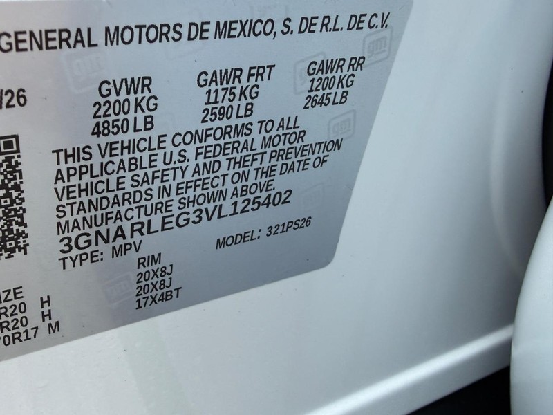 Chevrolet Equinox Vehicle Full-screen Gallery Image 18