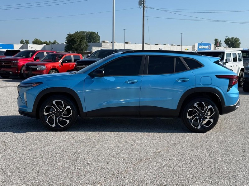 Chevrolet Trax Vehicle Full-screen Gallery Image 2