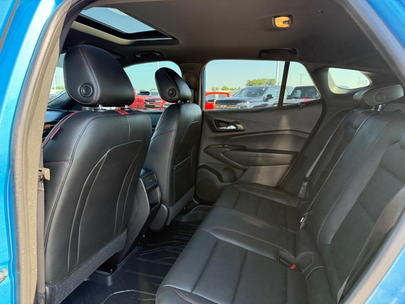 Chevrolet Trax Vehicle Full-screen Gallery Image 11