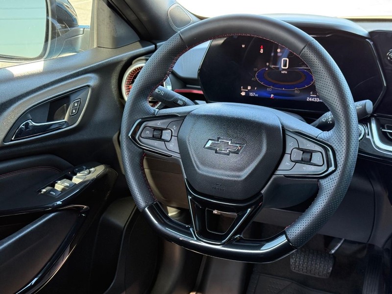 Chevrolet Trax Vehicle Full-screen Gallery Image 13