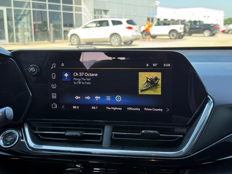 Chevrolet Trax Vehicle Full-screen Gallery Image 14
