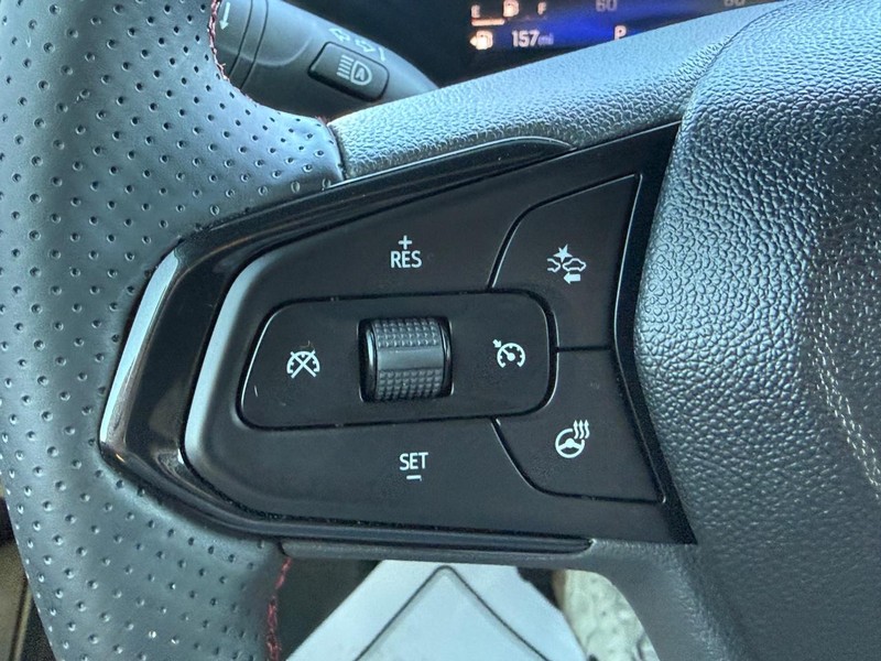 Chevrolet Trax Vehicle Full-screen Gallery Image 18