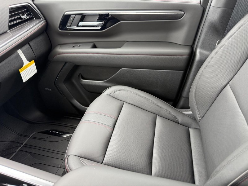 Chevrolet Tahoe Vehicle Full-screen Gallery Image 17