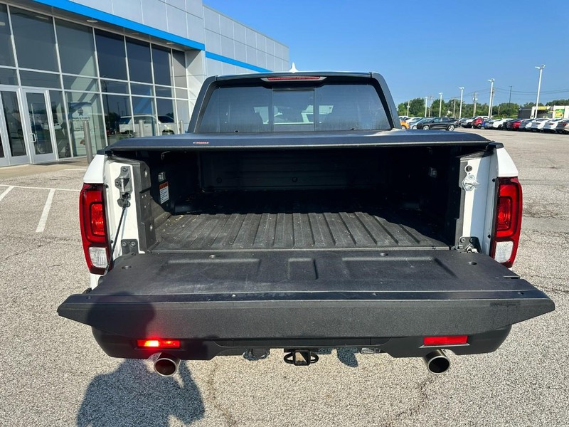 Honda Ridgeline Vehicle Full-screen Gallery Image 5