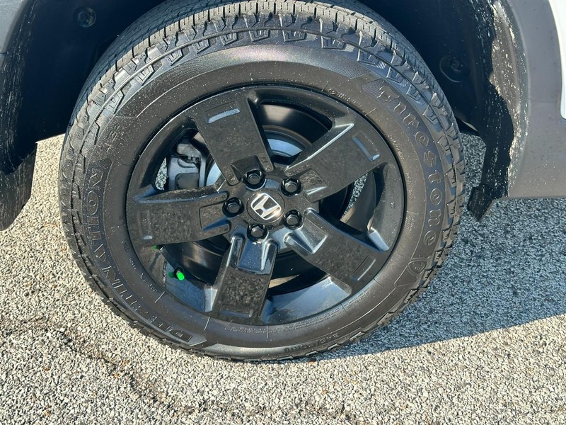 Honda Ridgeline Vehicle Full-screen Gallery Image 7