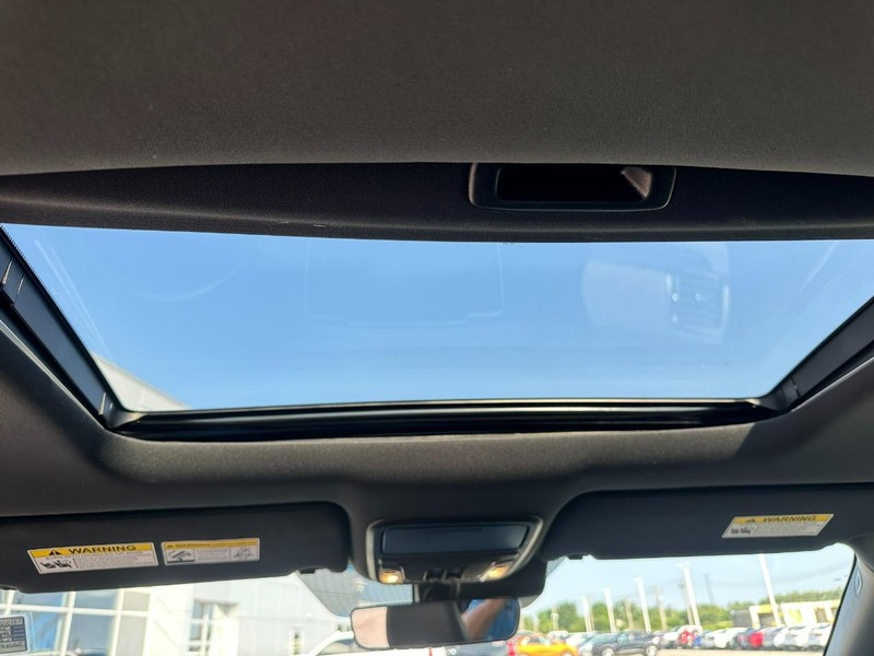 Honda Ridgeline Vehicle Full-screen Gallery Image 12