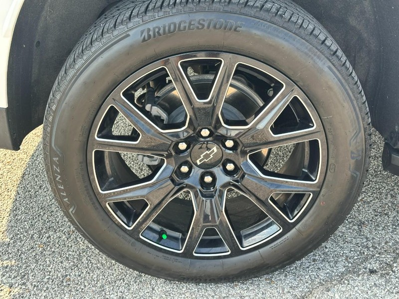 Chevrolet Tahoe Vehicle Full-screen Gallery Image 6