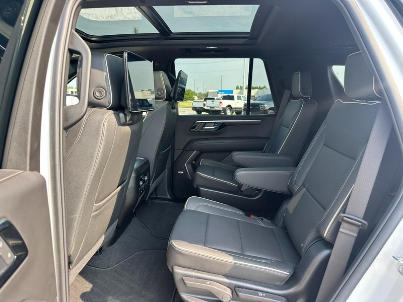 Chevrolet Tahoe Vehicle Full-screen Gallery Image 10