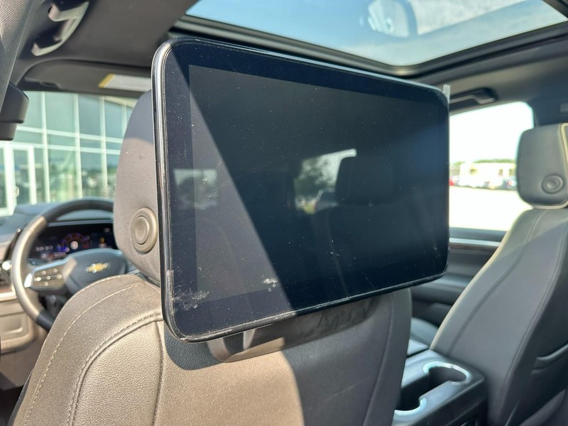 Chevrolet Tahoe Vehicle Full-screen Gallery Image 12