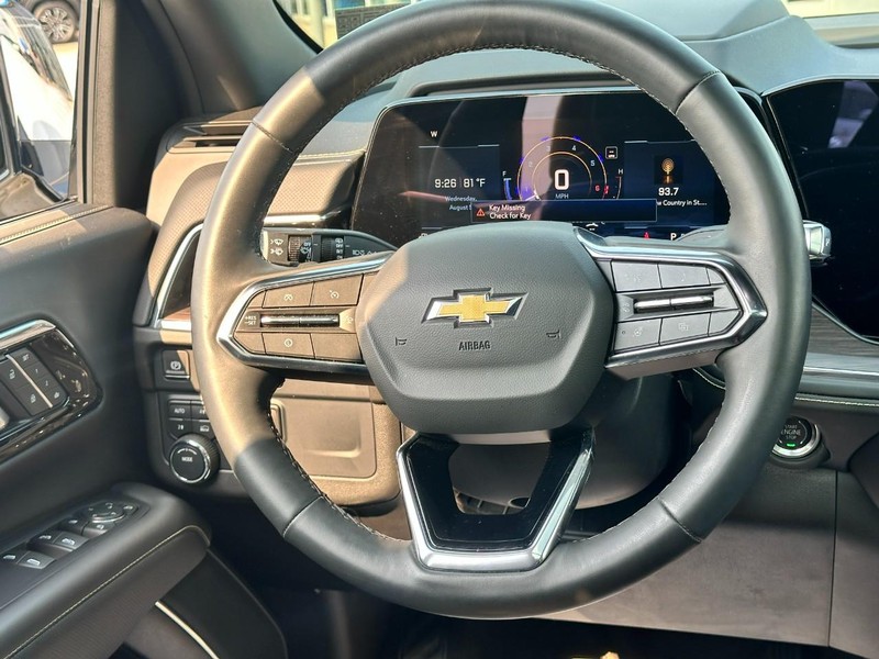 Chevrolet Tahoe Vehicle Full-screen Gallery Image 17
