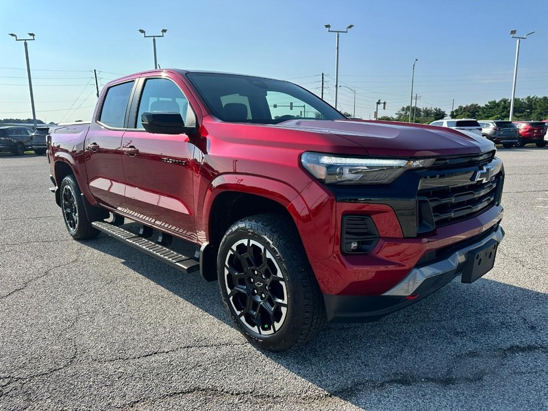 Chevrolet Colorado Vehicle Full-screen Gallery Image 08