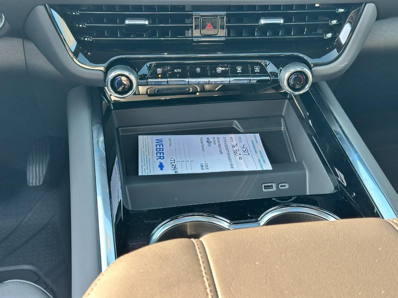 Chevrolet Tahoe Vehicle Full-screen Gallery Image 11