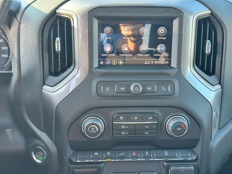 Chevrolet Silverado 1500 Vehicle Full-screen Gallery Image 7