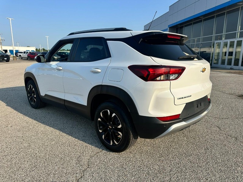 Chevrolet TrailBlazer Vehicle Full-screen Gallery Image 3