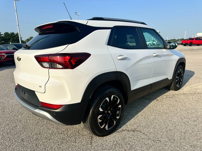 Chevrolet TrailBlazer Vehicle Full-screen Gallery Image 6