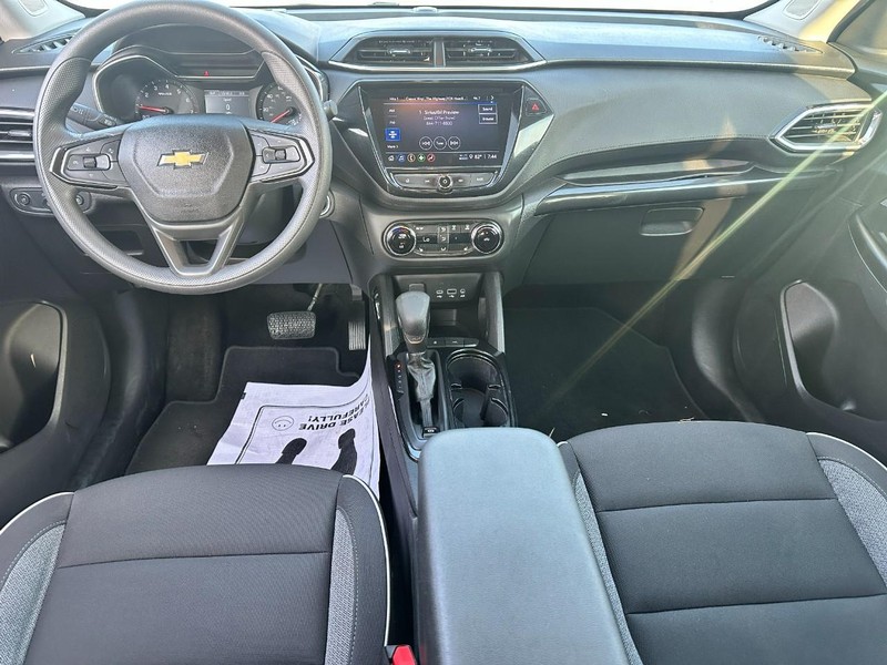 Chevrolet TrailBlazer Vehicle Full-screen Gallery Image 11