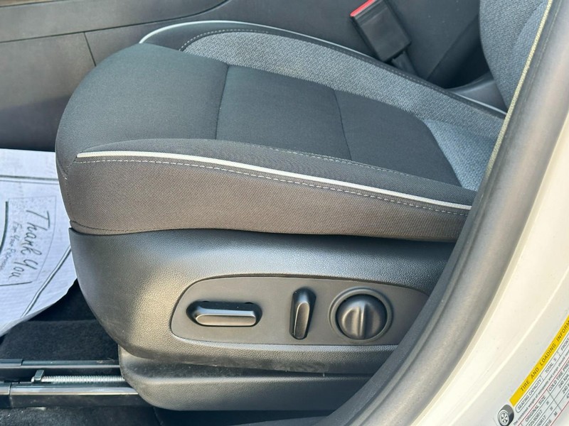 Chevrolet TrailBlazer Vehicle Full-screen Gallery Image 17