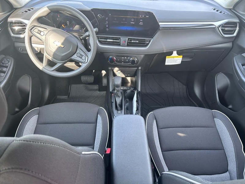 Chevrolet TrailBlazer Vehicle Full-screen Gallery Image 6