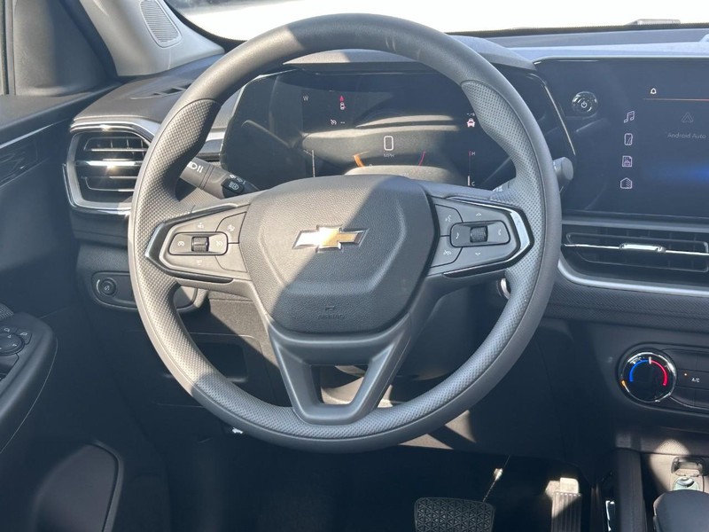 Chevrolet TrailBlazer Vehicle Full-screen Gallery Image 7