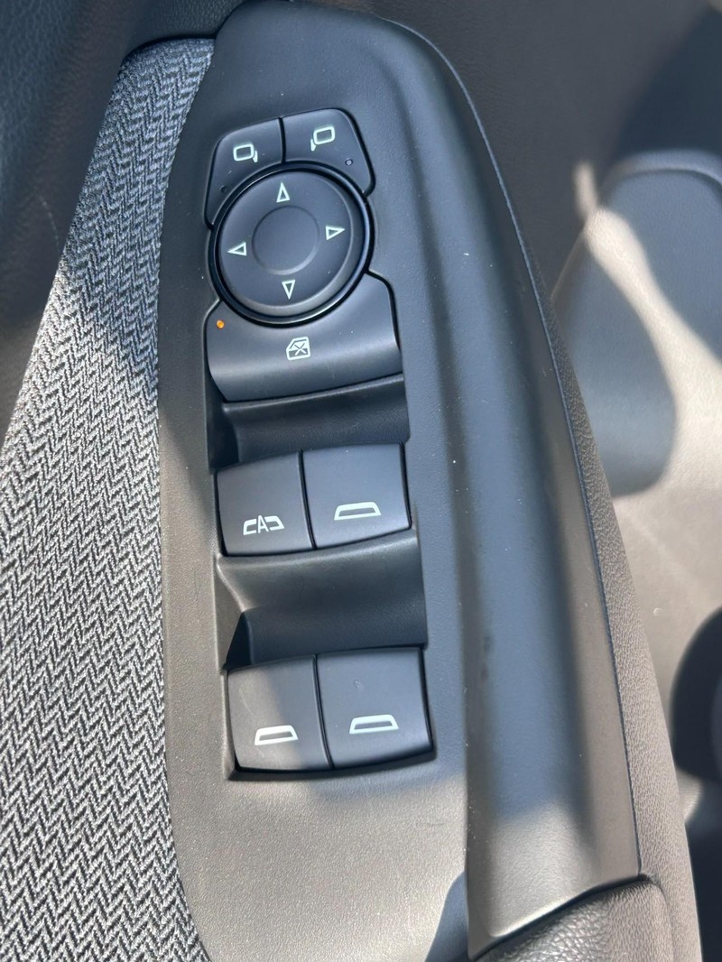 Chevrolet TrailBlazer Vehicle Full-screen Gallery Image 10
