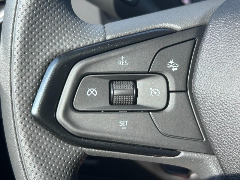 Chevrolet TrailBlazer Vehicle Full-screen Gallery Image 12