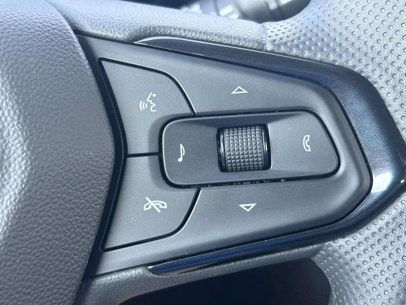 Chevrolet TrailBlazer Vehicle Full-screen Gallery Image 13