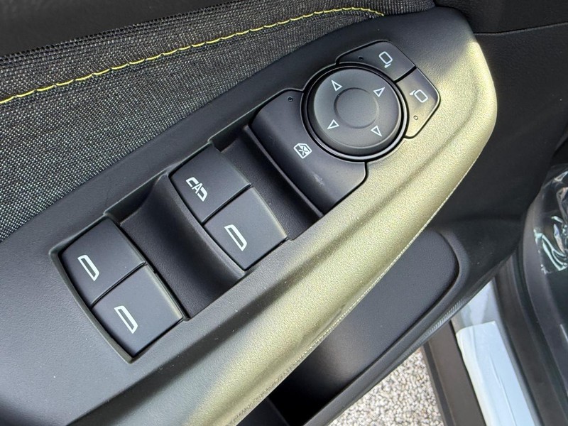 Chevrolet TrailBlazer Vehicle Full-screen Gallery Image 11