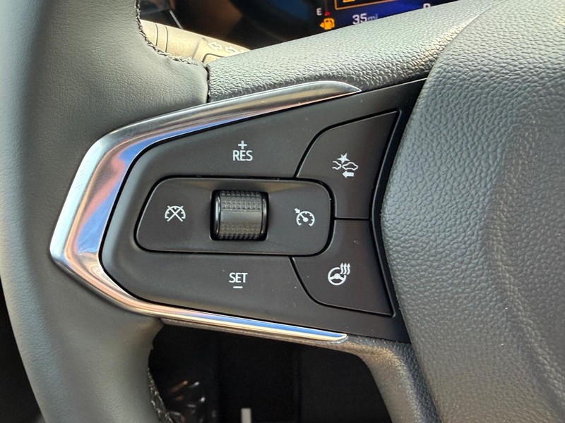 Chevrolet TrailBlazer Vehicle Full-screen Gallery Image 12