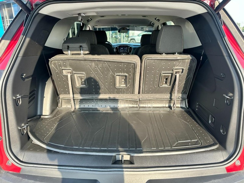 Chevrolet Traverse Vehicle Full-screen Gallery Image 5