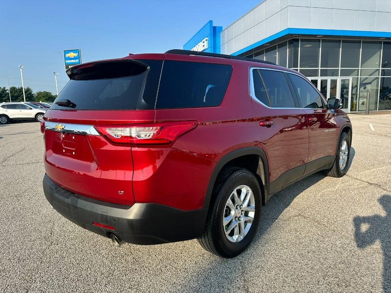 Chevrolet Traverse Vehicle Full-screen Gallery Image 7