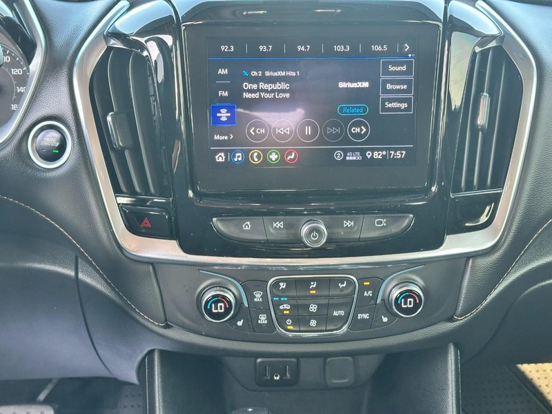 Chevrolet Traverse Vehicle Full-screen Gallery Image 15