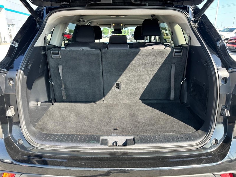 Toyota Highlander Vehicle Full-screen Gallery Image 5