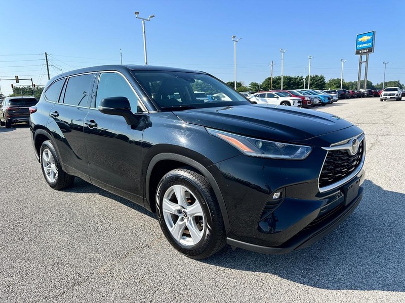 Toyota Highlander Vehicle Full-screen Gallery Image 8