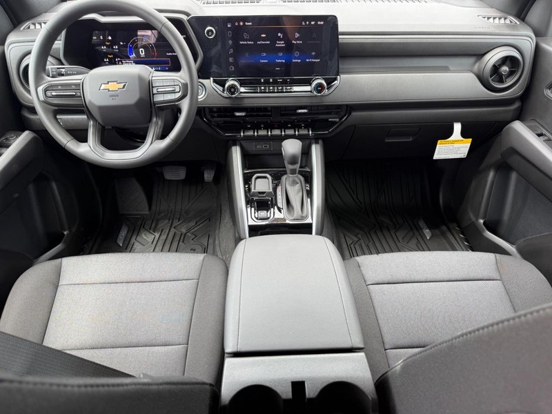 Chevrolet Colorado Vehicle Full-screen Gallery Image 6