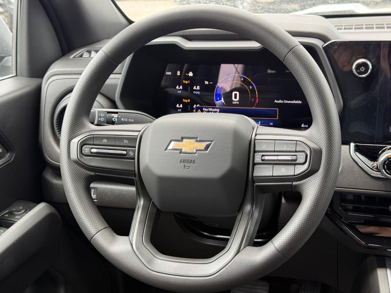 Chevrolet Colorado Vehicle Full-screen Gallery Image 7