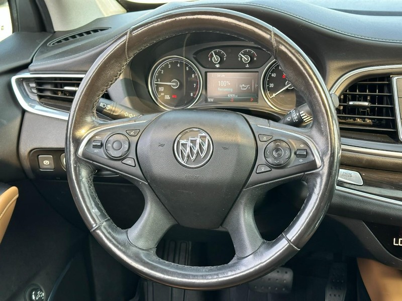 Buick Enclave Vehicle Full-screen Gallery Image 14