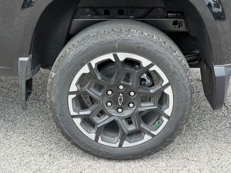Chevrolet Colorado Vehicle Full-screen Gallery Image 4