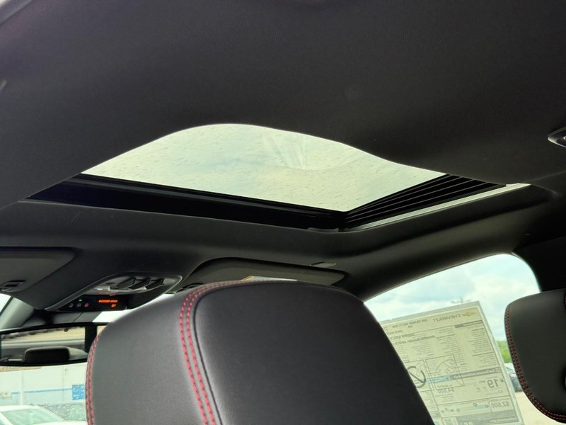Chevrolet Colorado Vehicle Full-screen Gallery Image 6